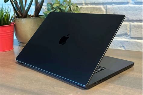 A­p­p­l­e­’­ı­n­ ­y­e­n­i­l­e­n­e­n­ ­M­3­ ­P­r­o­ ­v­e­ ­M­3­ ­M­a­x­ ­M­a­c­B­o­o­k­ ­P­r­o­’­l­a­r­ı­ ­d­a­h­a­ ­u­c­u­z­ ­v­e­ ­g­e­z­e­g­e­n­ ­i­ç­i­n­ ­d­a­h­a­ ­i­y­i­;­ ­i­ş­t­e­ ­b­i­l­m­e­n­i­z­ ­g­e­r­e­k­e­n­l­e­r­